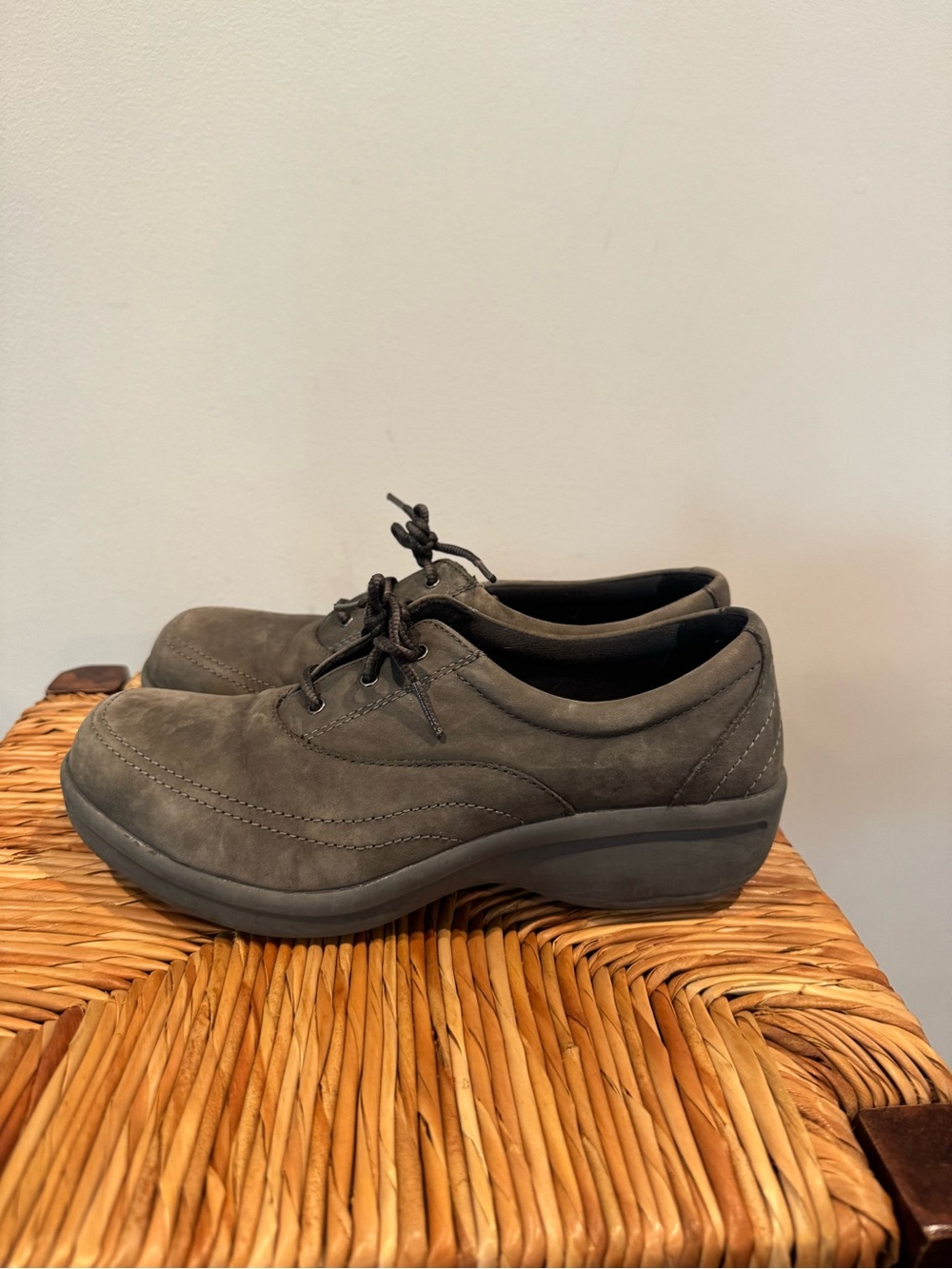 Women's worx safety shoes in Gray size 7.5